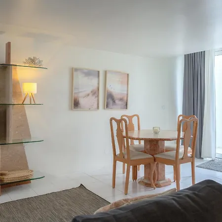 Апартаменты Marina Views